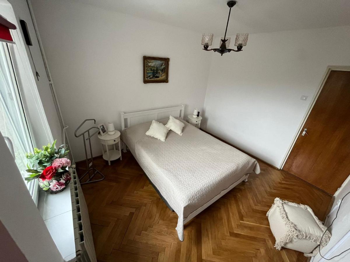 Lala'S Sweet Nest Appartement Călimăneşti Buitenkant foto